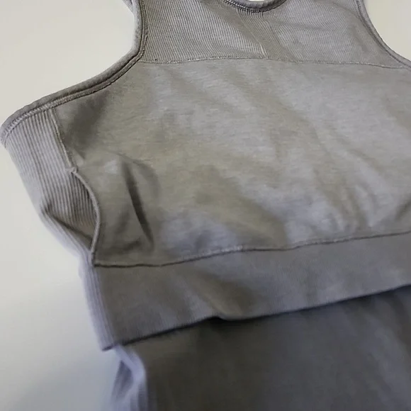 Lululemon Athletica tight tanks with built in bra - Size 8 - Picture 6 of 10